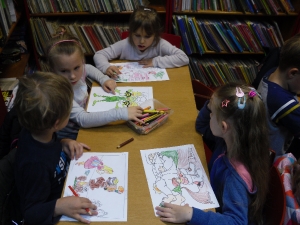 Bajki w bibliotece_8